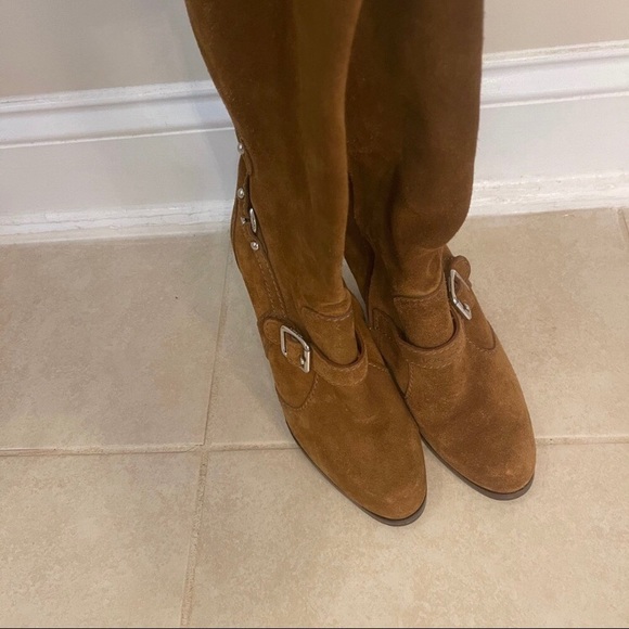 Authentic Dolce&Gabbana tall boots - Picture 6 of 11